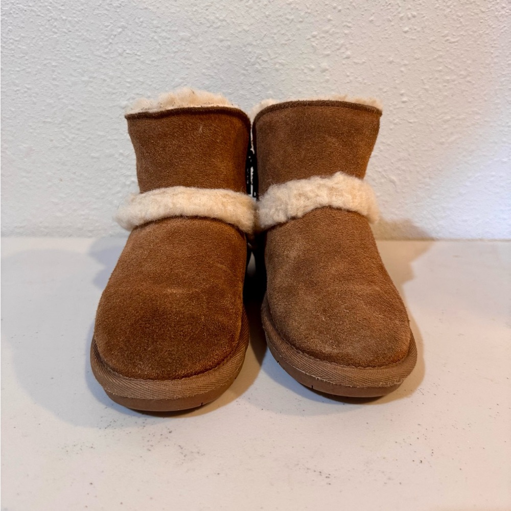 Bearpaw Youth Size 11 Winter Boots